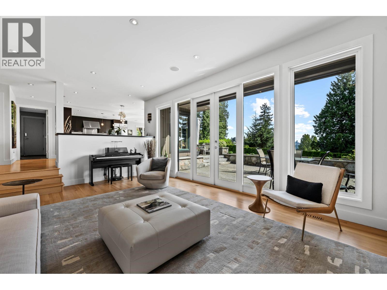 1240 Nepal Crescent, West Vancouver, British Columbia V7T 2H3 - Photo 10 - R3122662