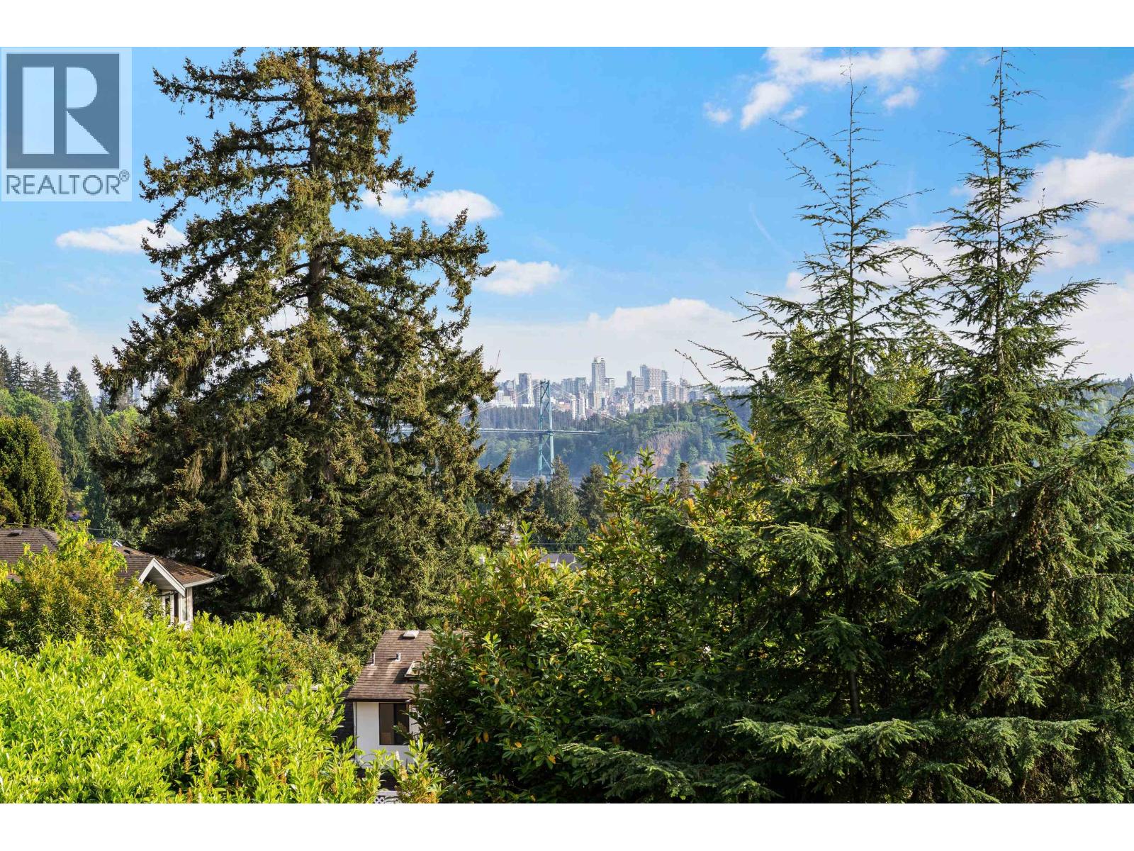 1240 Nepal Crescent, West Vancouver, British Columbia V7T 2H3 - Photo 34 - R3122662