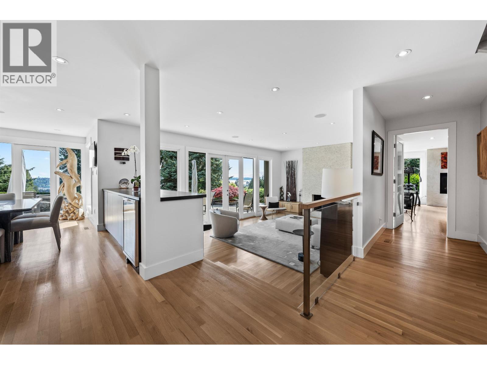 1240 Nepal Crescent, West Vancouver, British Columbia V7T 2H3 - Photo 6 - R3122662