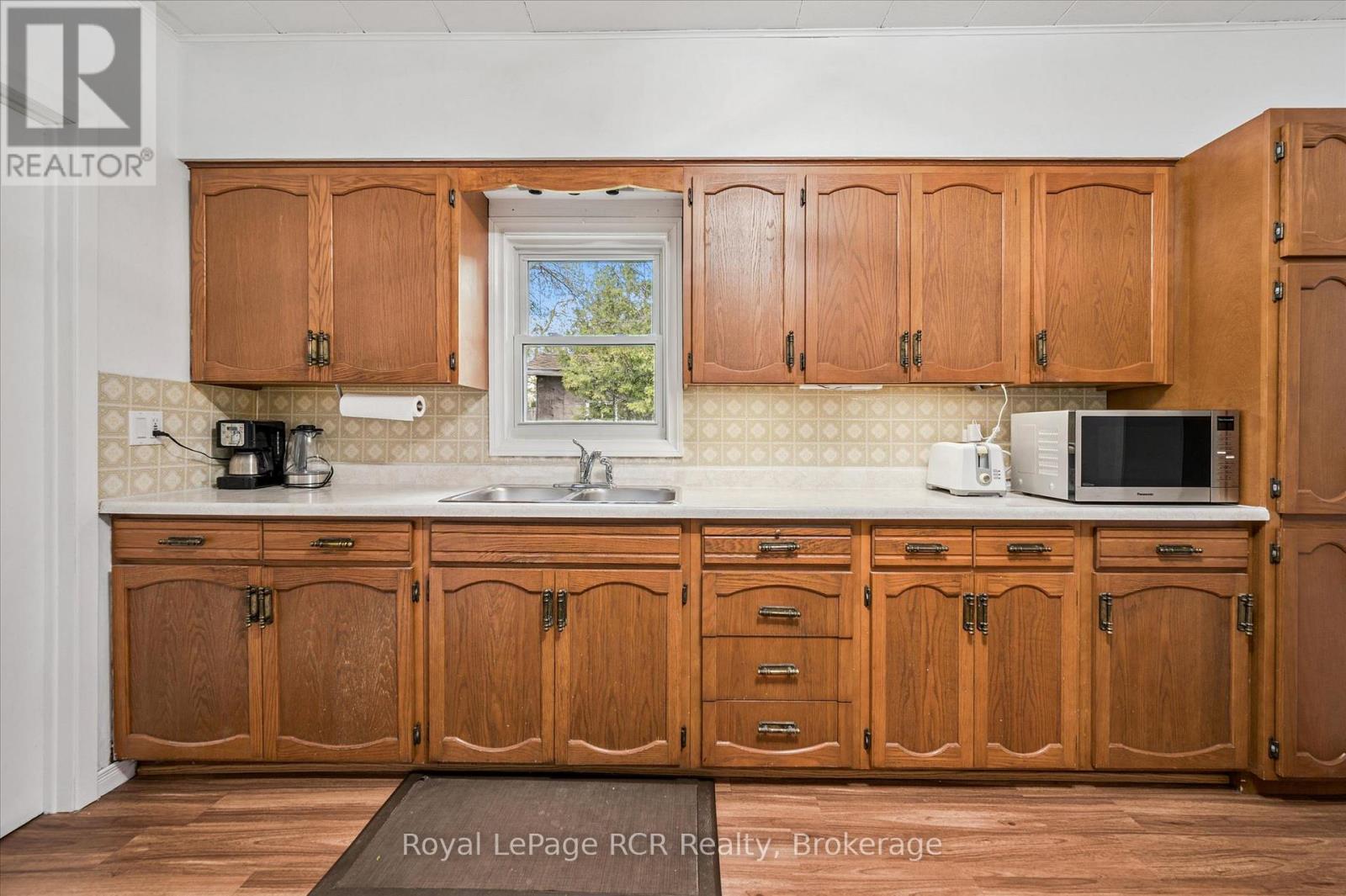 160 Murphy Street, Wellington North, Ontario  N0G 2L3 - Photo 14 - X13118048