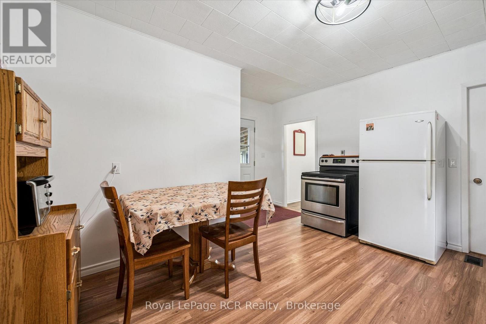 160 Murphy Street, Wellington North, Ontario  N0G 2L3 - Photo 16 - X13118048
