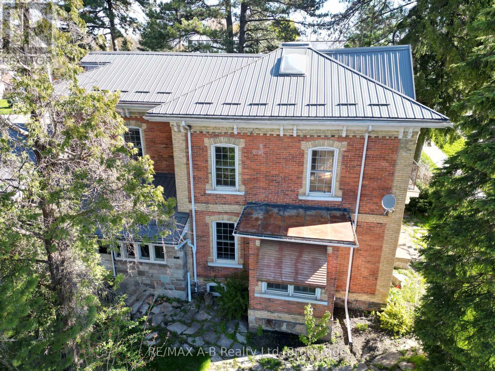 46 Main Street S, Perth East, Ontario  N0K 1M0 - Photo 10 - X13118074