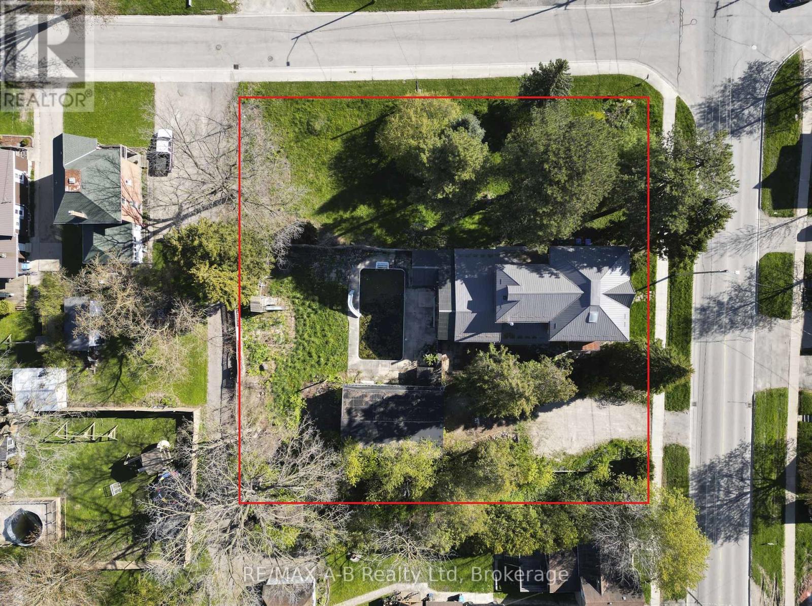 46 Main Street S, Perth East, Ontario  N0K 1M0 - Photo 3 - X13118074