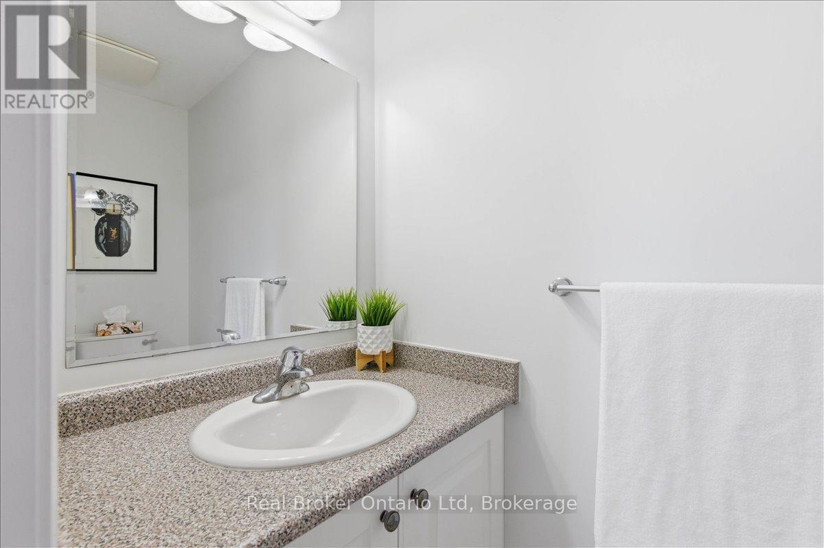 32 Laughland Lane, Guelph, Ontario  N1L 0C9 - Photo 16 - X13118086