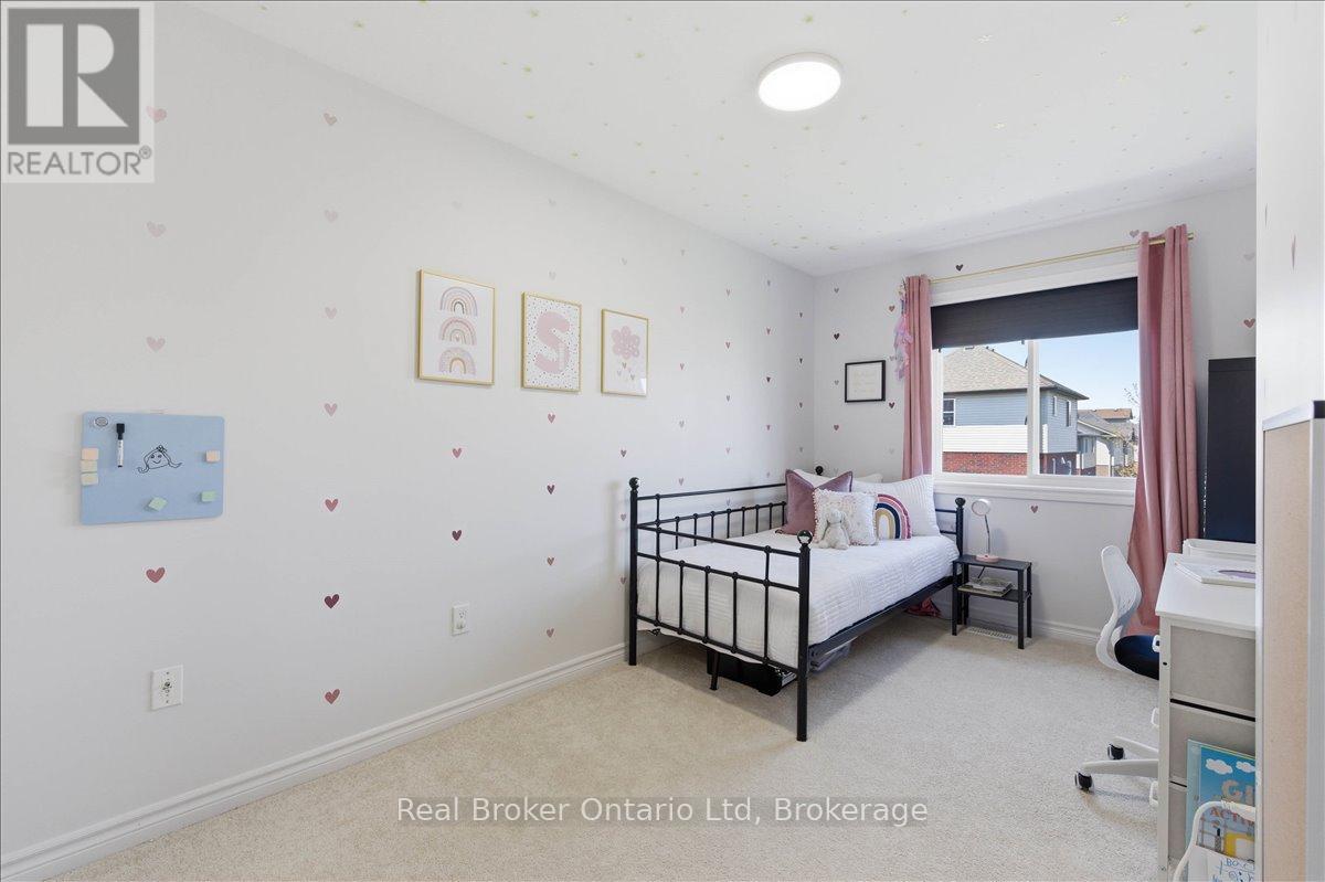 32 Laughland Lane, Guelph, Ontario  N1L 0C9 - Photo 23 - X13118086