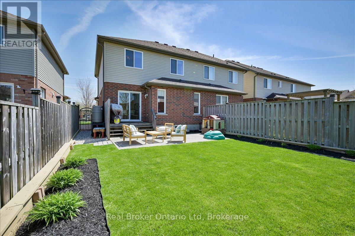 32 Laughland Lane, Guelph, Ontario  N1L 0C9 - Photo 38 - X13118086