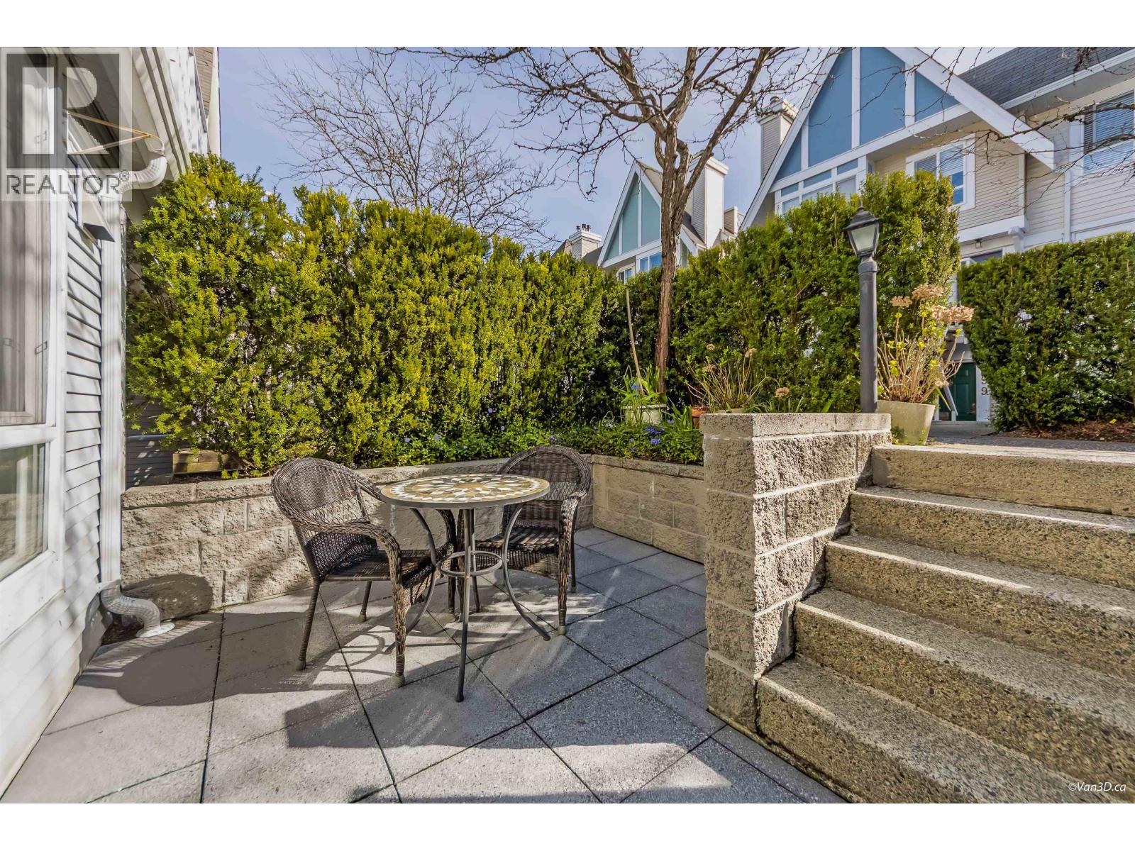 127 6588 Southoaks Crescent, Burnaby, British Columbia  V5E 4K1 - Photo 9 - R3122572