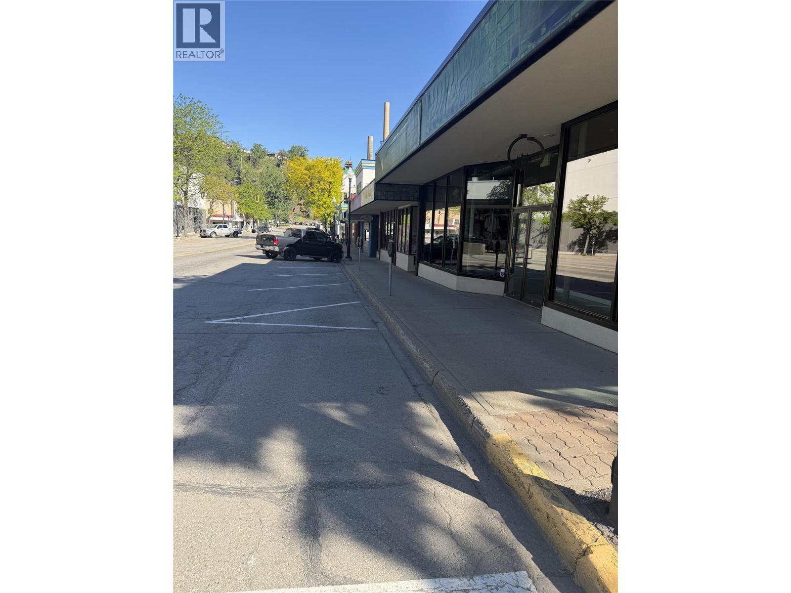 1287 Cedar Avenue, Trail, British Columbia  V1R 4B9 - Photo 3 - 10387067