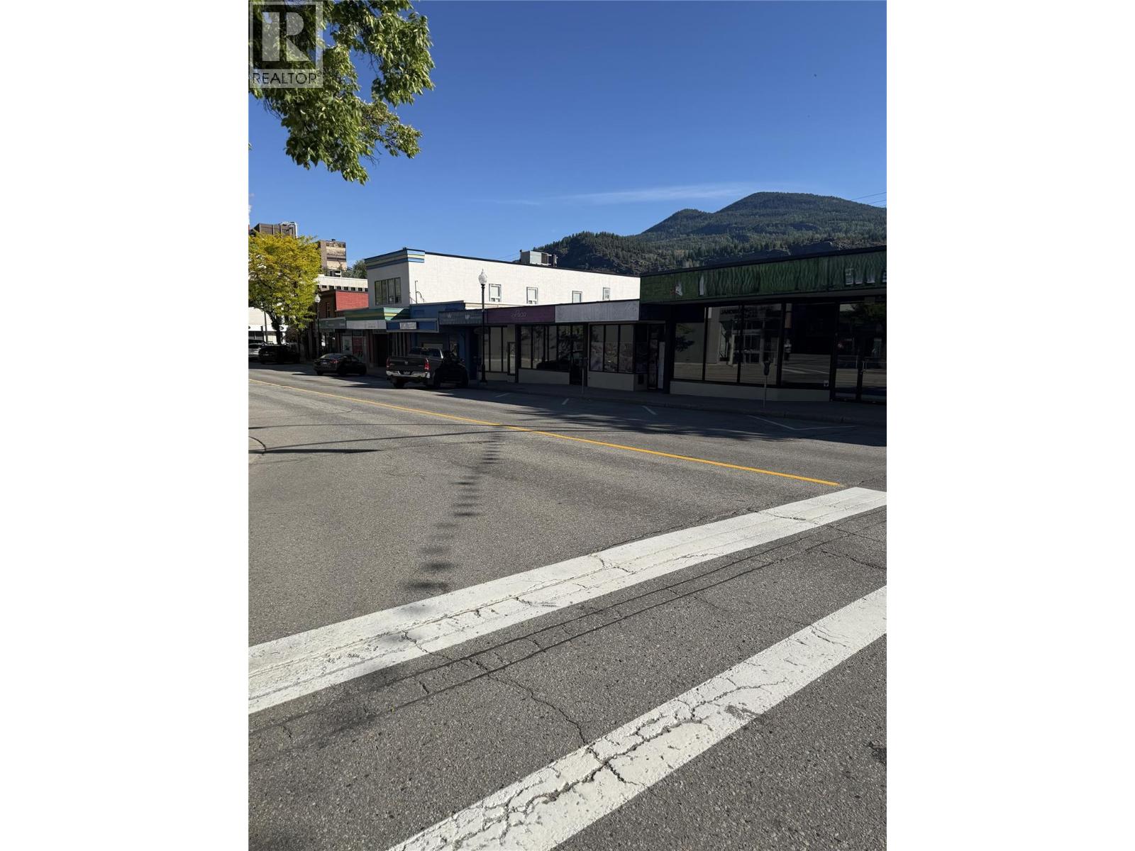 1287 Cedar Avenue, Trail, British Columbia  V1R 4B9 - Photo 2 - 10387067