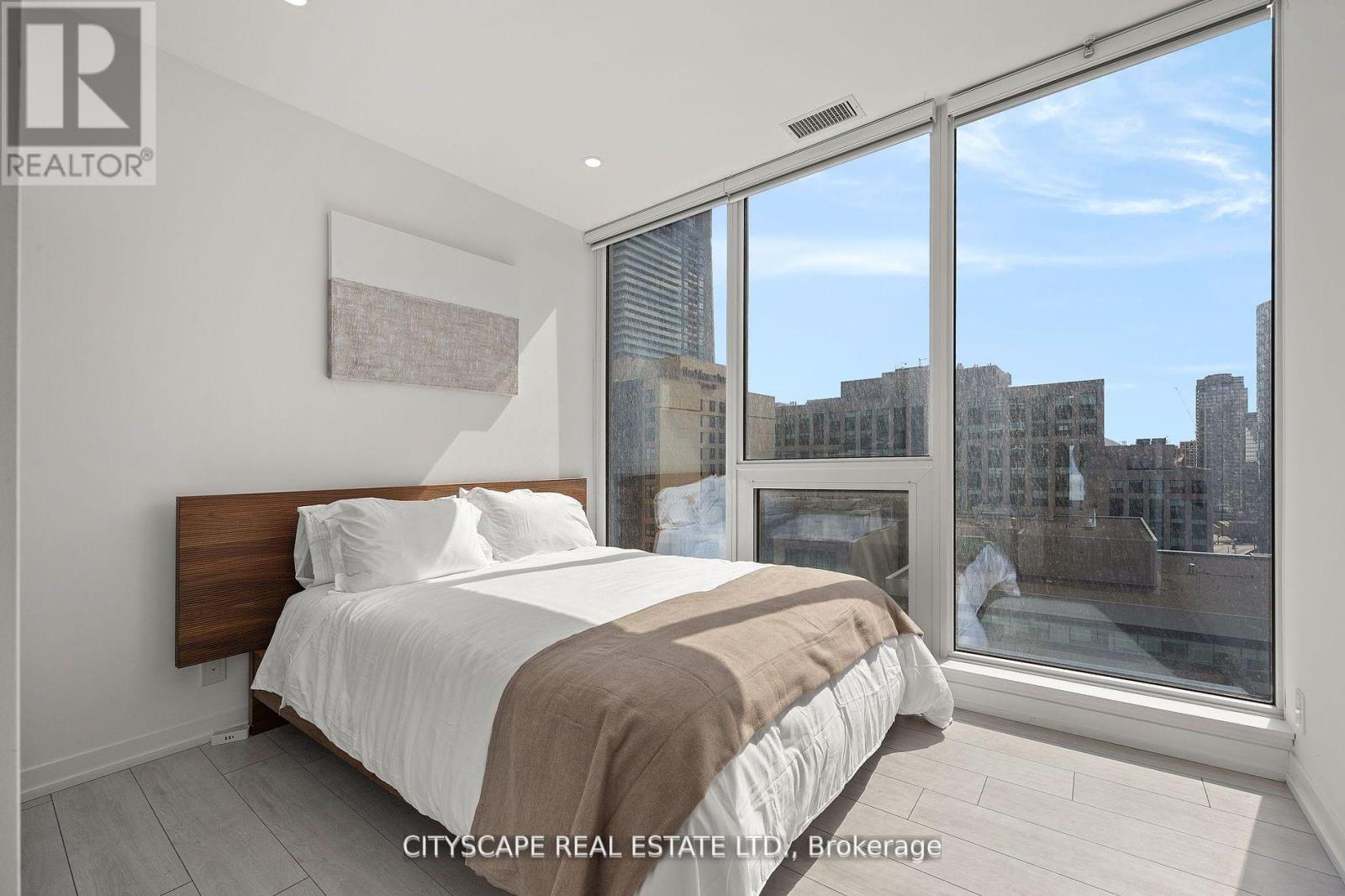 1802 - 55 Mercer Street S, Toronto, Ontario  M5V 1H2 - Photo 6 - C13118006