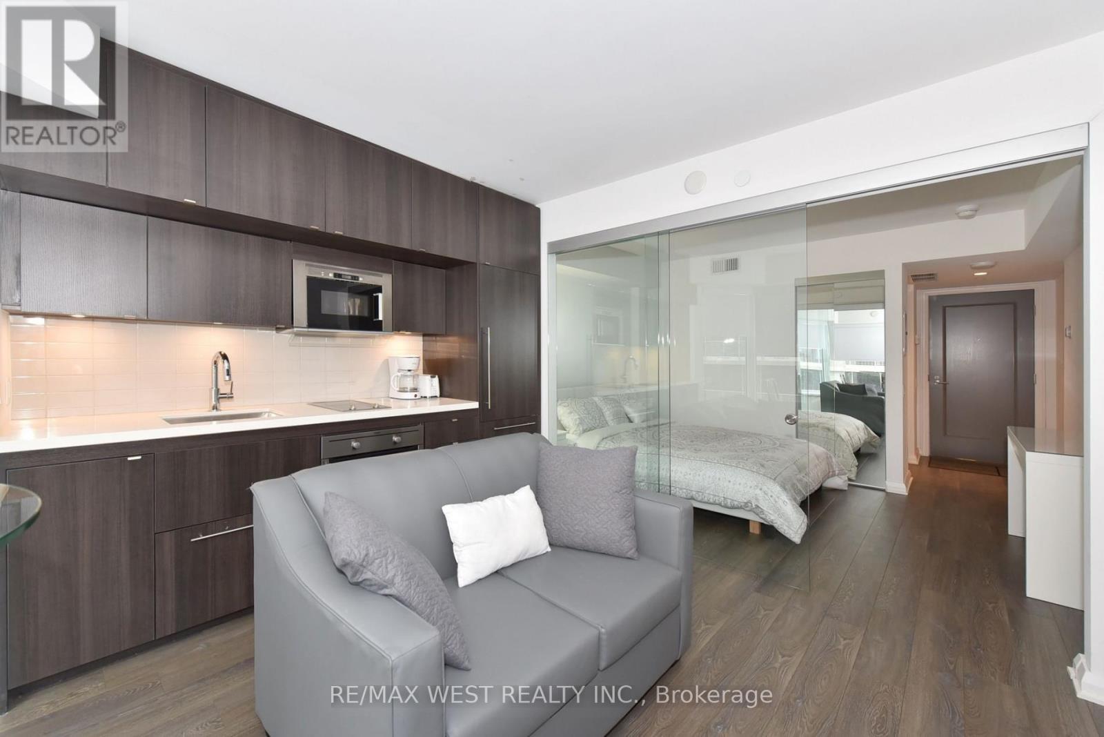 1209 - 155 Yorkville Avenue, Toronto, Ontario  M5R 1C4 - Photo 3 - C13118146