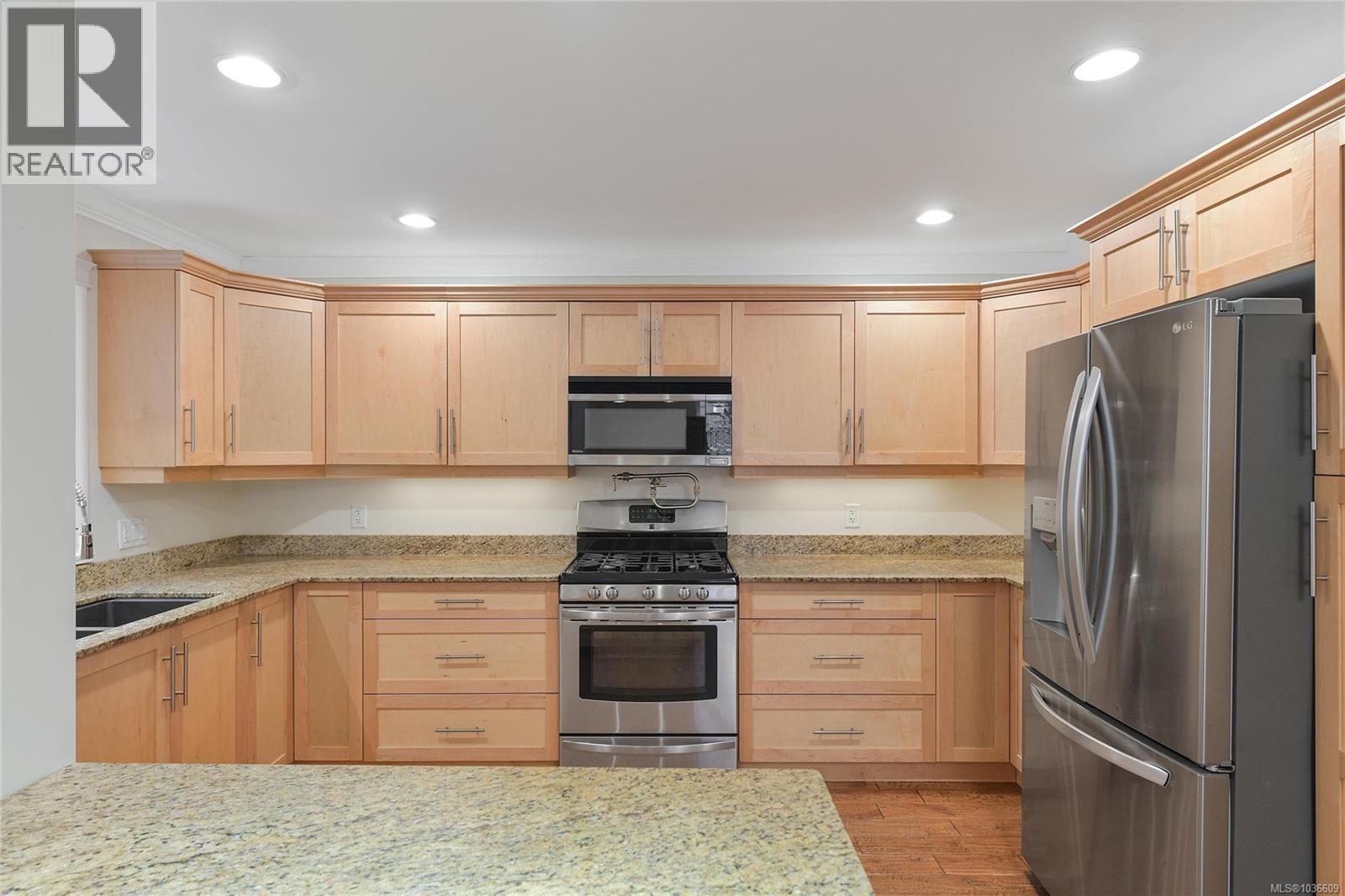 3315 Myles Mansell Rd, Langford, British Columbia  V9C 0G3 - Photo 4 - 1036609