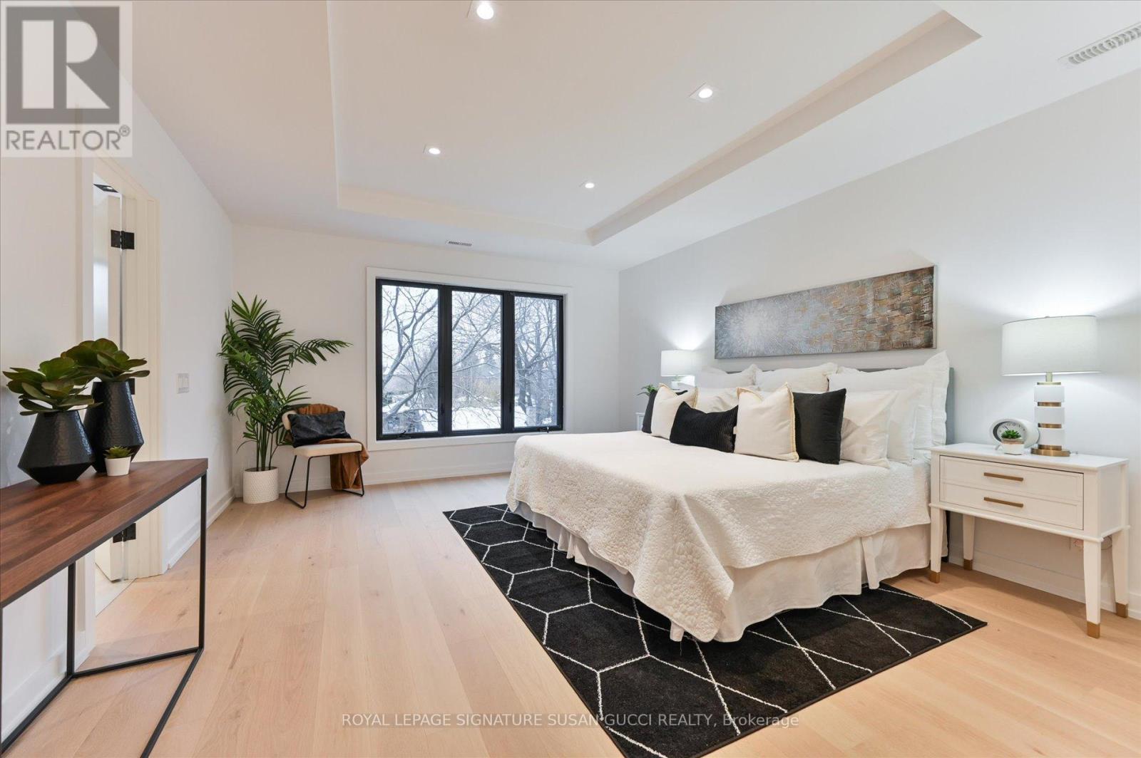 44 Doris Drive, Toronto, Ontario  M4B 3C9 - Photo 19 - E13118046