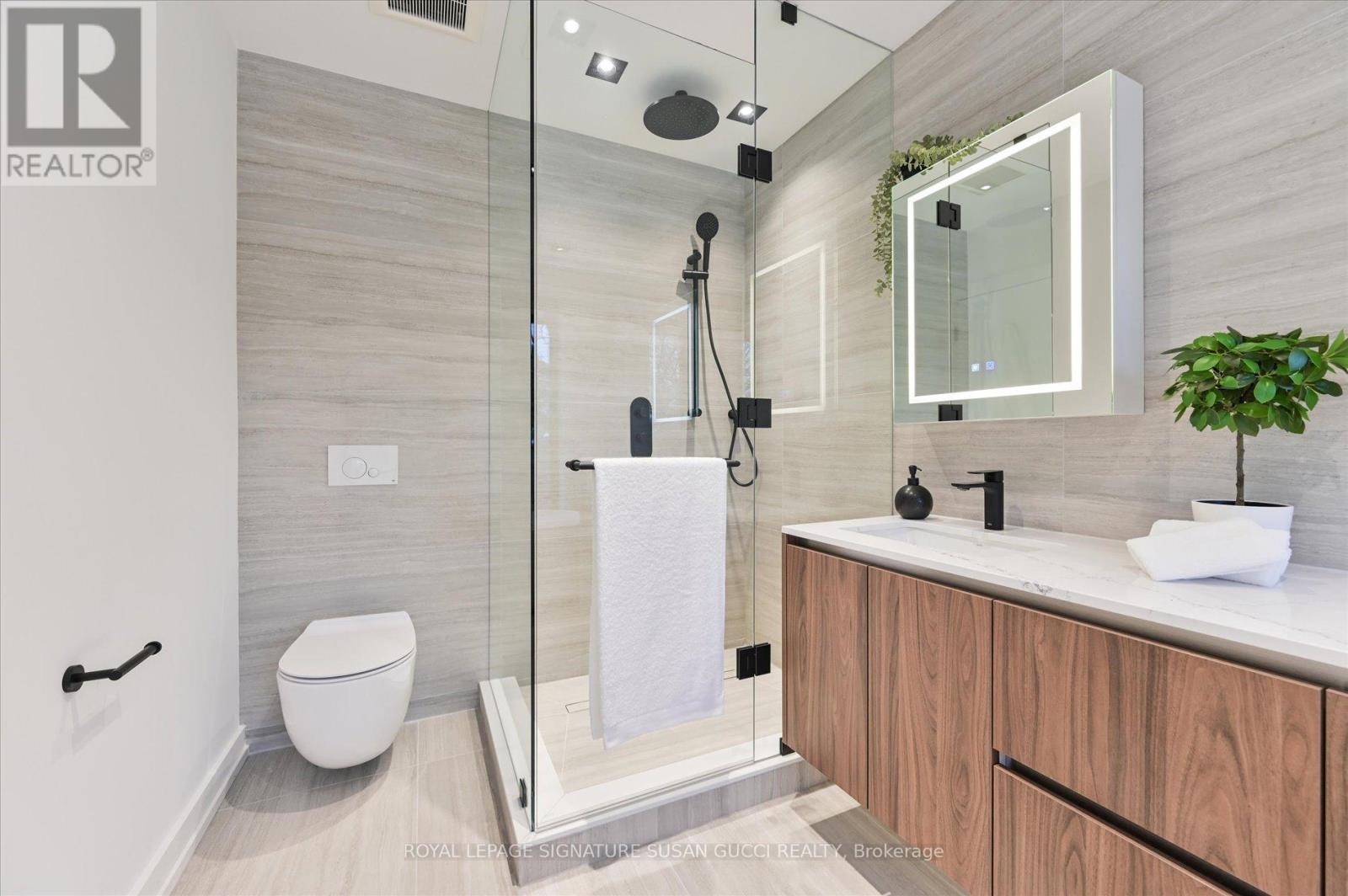 44 Doris Drive, Toronto, Ontario  M4B 3C9 - Photo 23 - E13118046