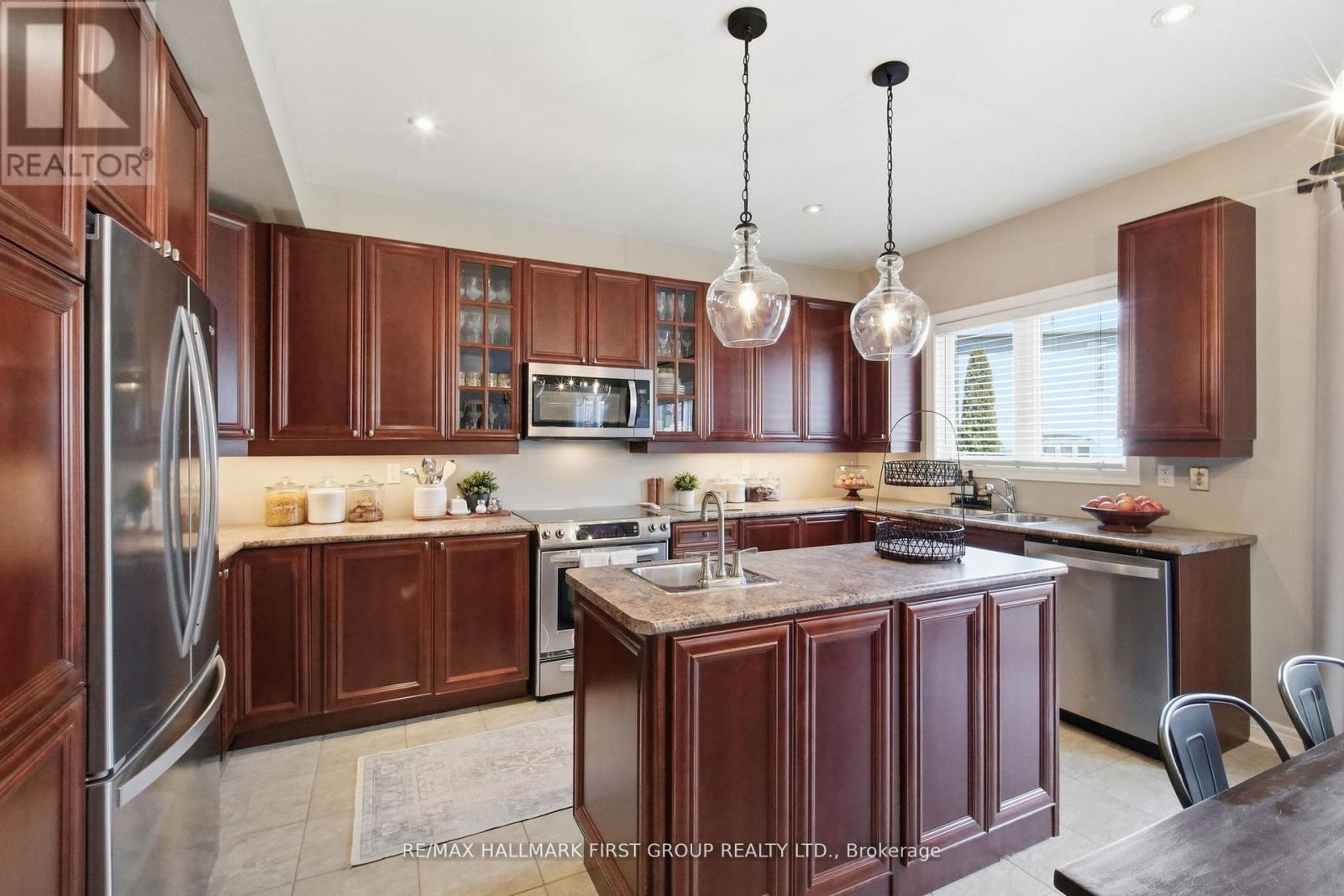 7 Shepstone Drive, Ajax, Ontario  L1Z 0A5 - Photo 11 - E13118050
