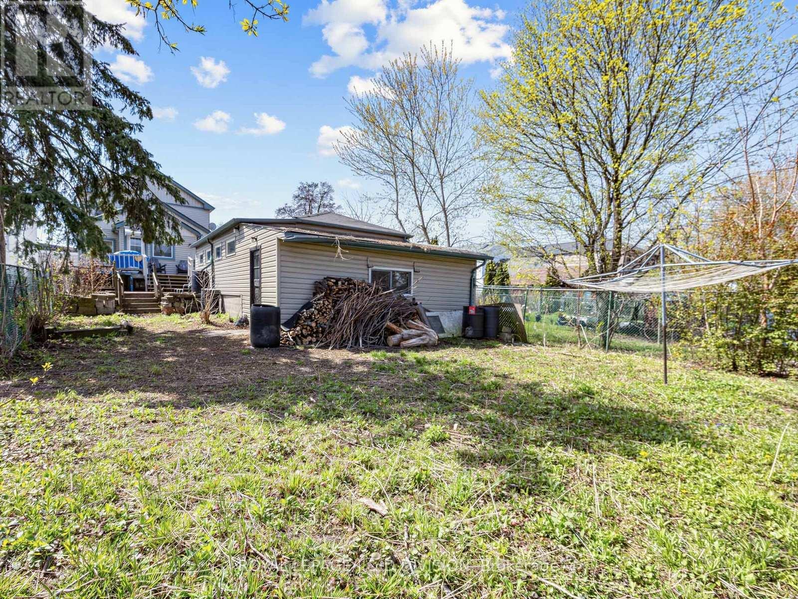 20 Glasgow Avenue, Toronto, Ontario  M1K 1C1 - Photo 40 - E13118088