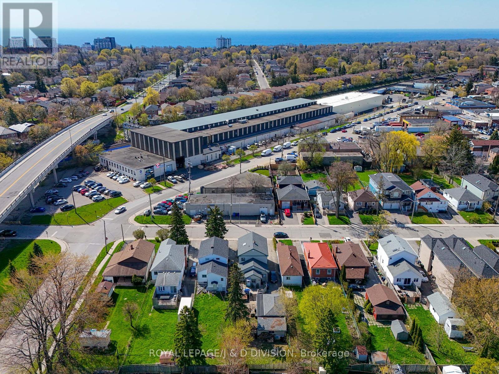 20 Glasgow Avenue, Toronto, Ontario  M1K 1C1 - Photo 43 - E13118088