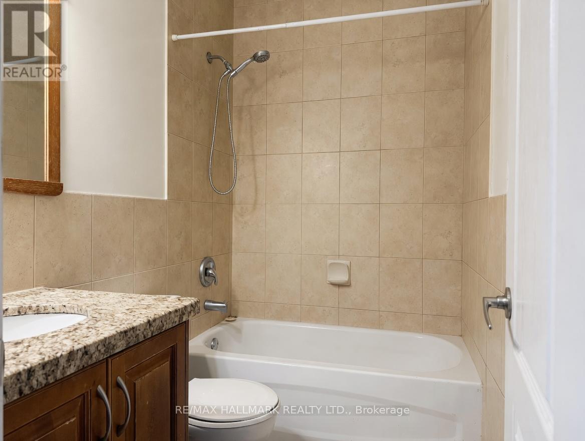 2 - 2038 Danforth Avenue, Toronto, Ontario  M4C 1J6 - Photo 12 - E13118096