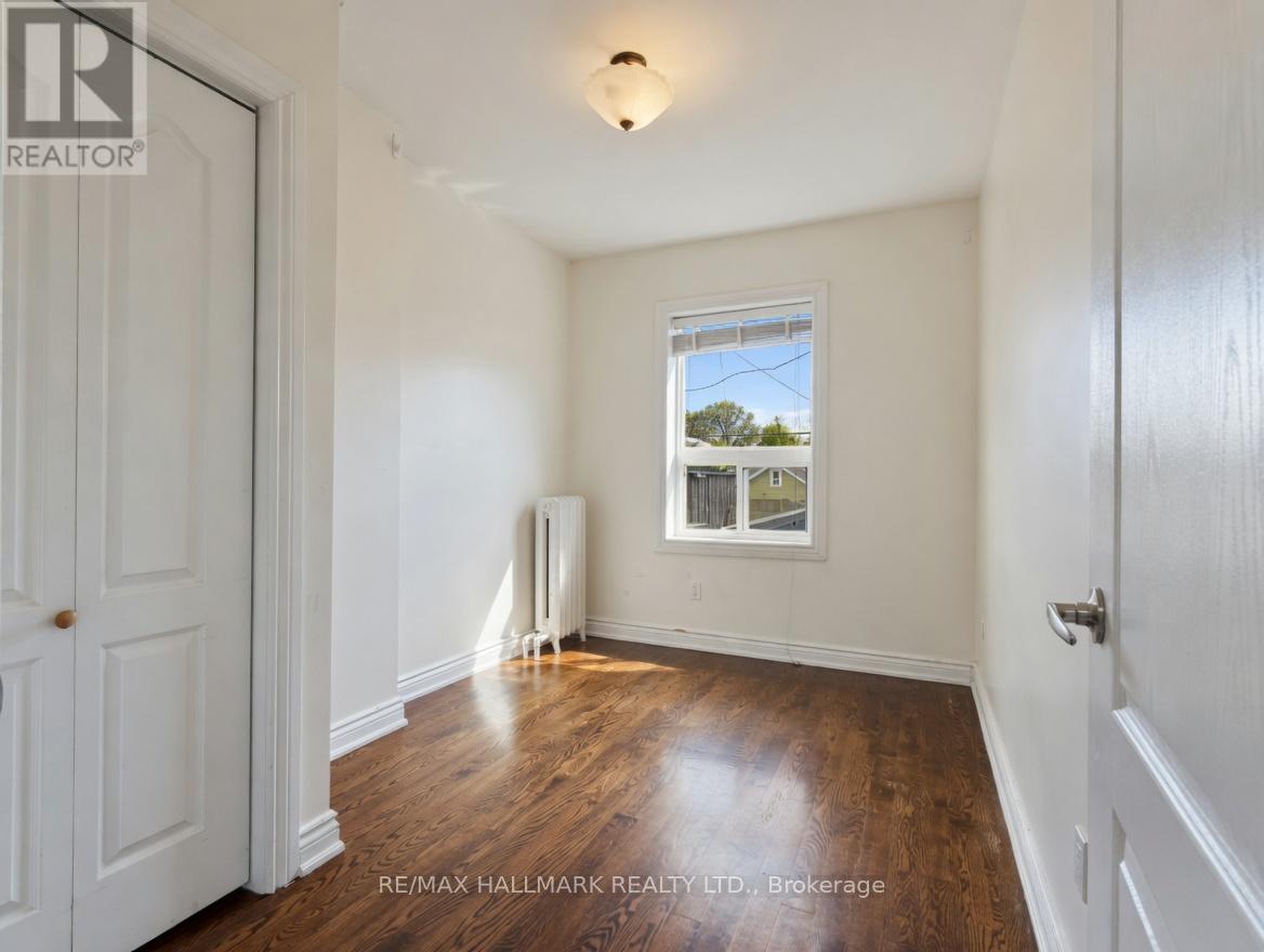 2 - 2038 Danforth Avenue, Toronto, Ontario  M4C 1J6 - Photo 6 - E13118096