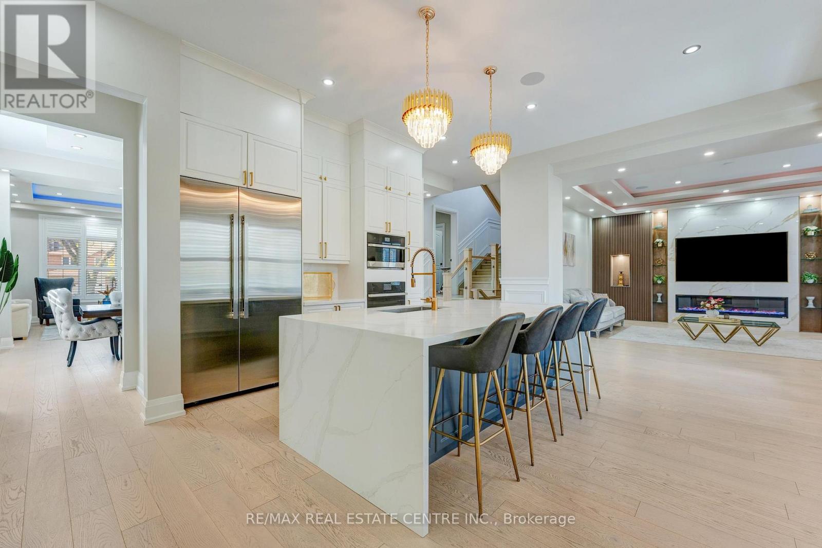 252 Paisley Boulevard W, Mississauga, Ontario  L5B 2A4 - Photo 16 - W13117894