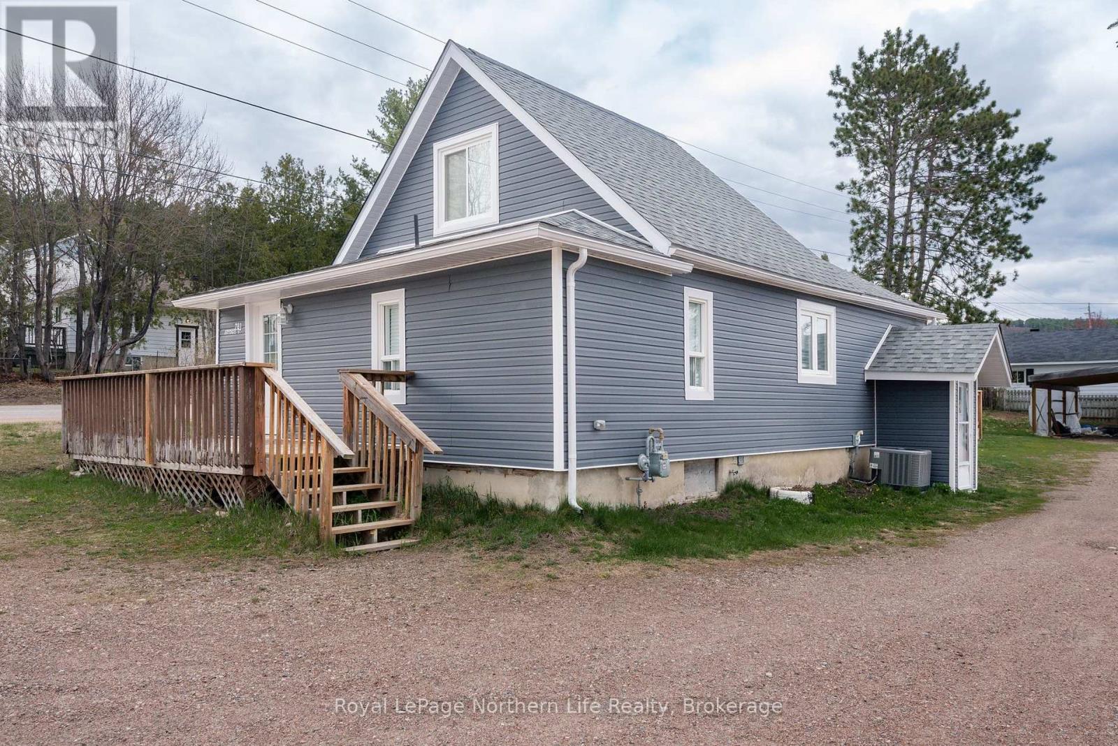 781 Brydges Street, Mattawa, Ontario  P0H 1V0 - Photo 3 - X13118106