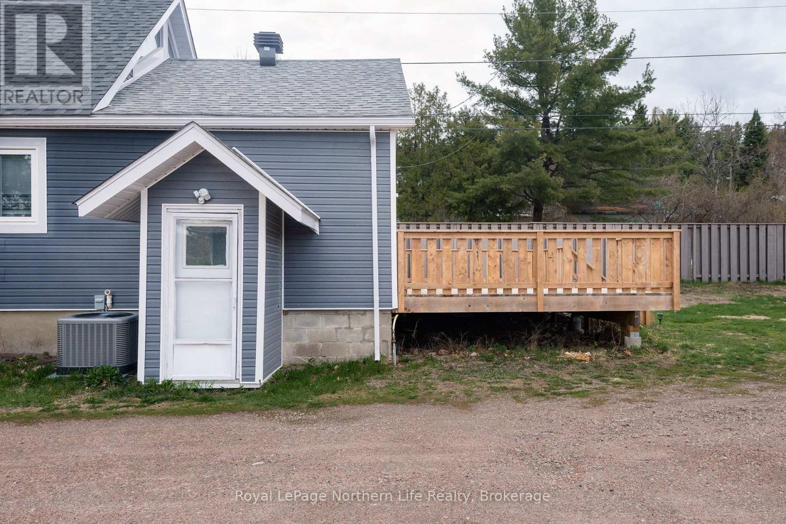 781 Brydges Street, Mattawa, Ontario  P0H 1V0 - Photo 4 - X13118106