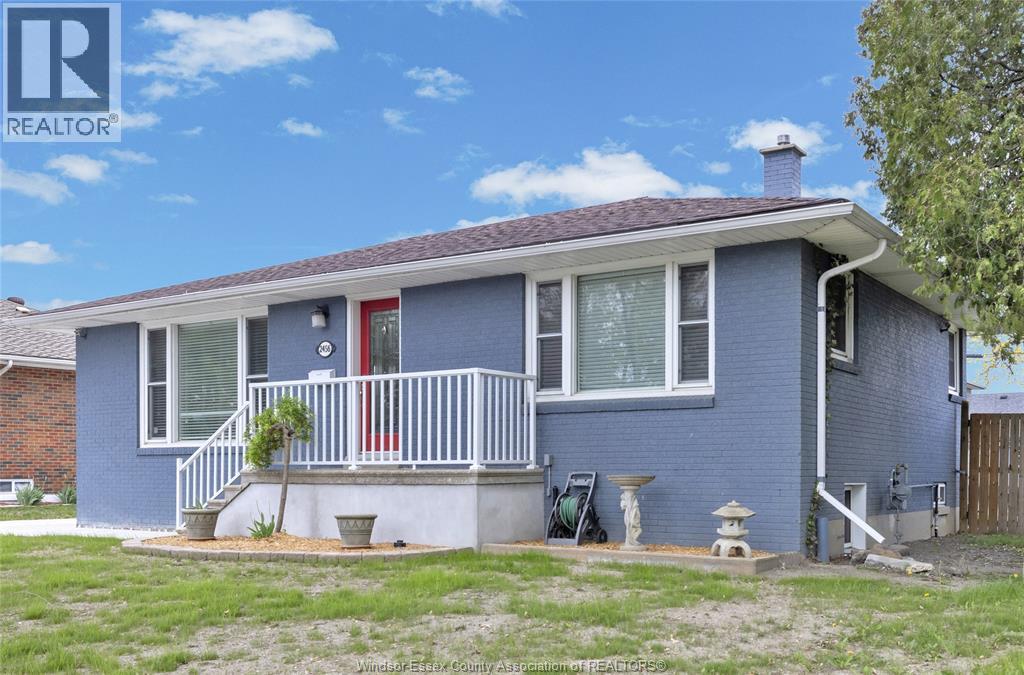 MLS# 26010911: 2456 RANDOLPH, Windsor, Canada