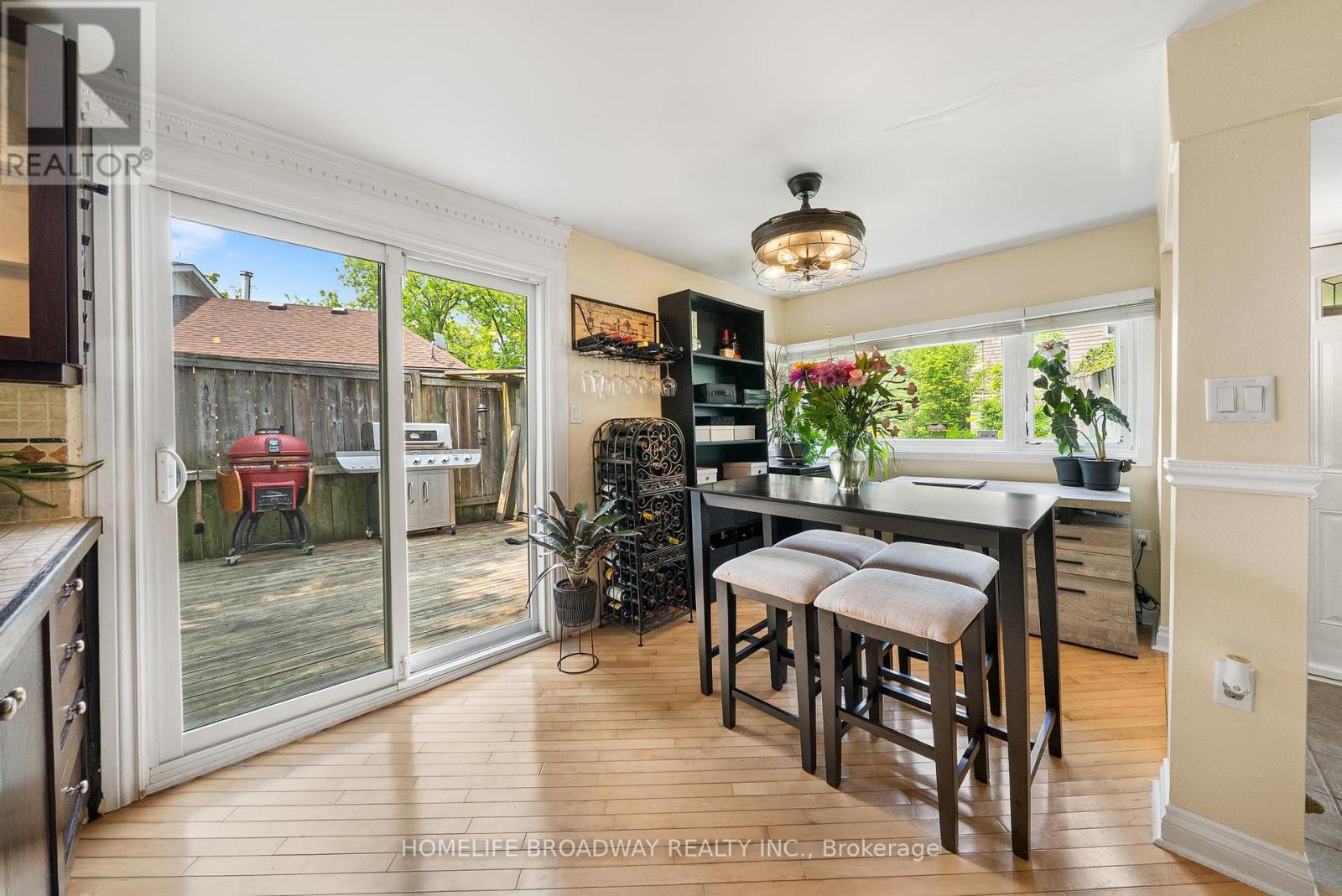 30 Parkhill Drive, Whitchurch-Stouffville, Ontario  L4A 2G1 - Photo 13 - N13117980