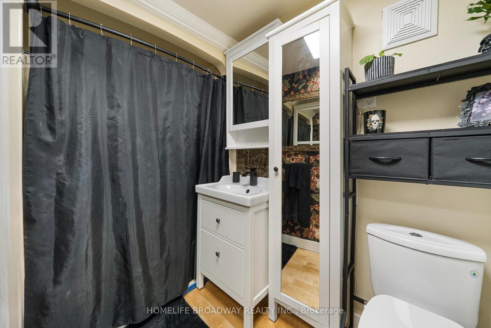 30 Parkhill Drive, Whitchurch-Stouffville, Ontario  L4A 2G1 - Photo 16 - N13117980