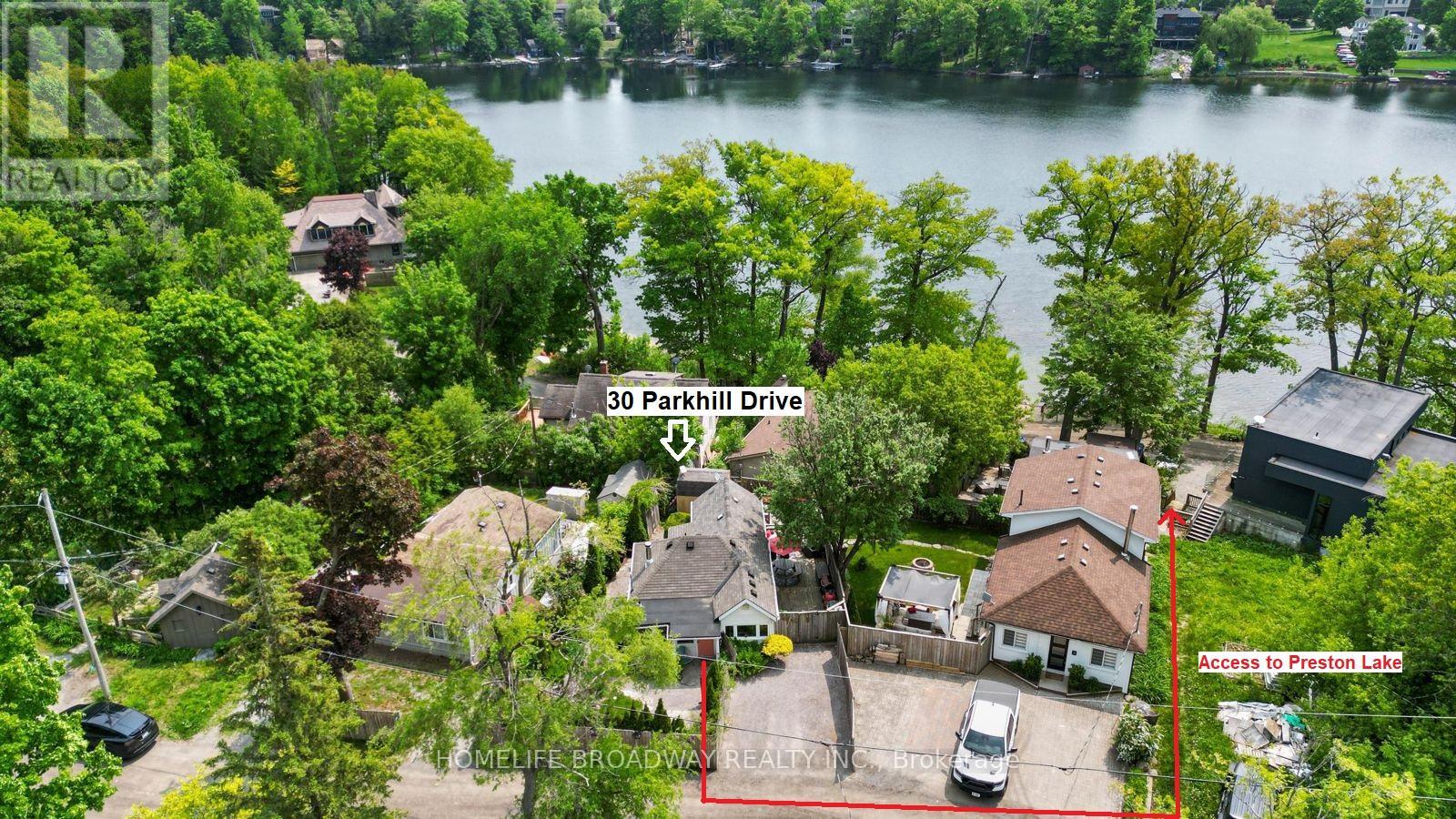 30 Parkhill Drive, Whitchurch-Stouffville, Ontario  L4A 2G1 - Photo 3 - N13117980