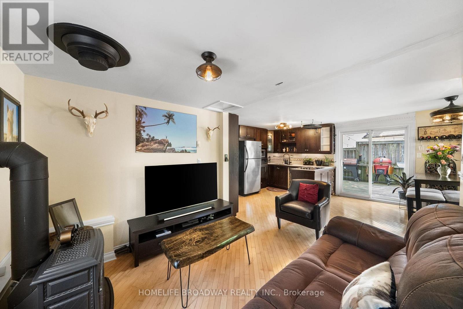 30 Parkhill Drive, Whitchurch-Stouffville, Ontario  L4A 2G1 - Photo 9 - N13117980