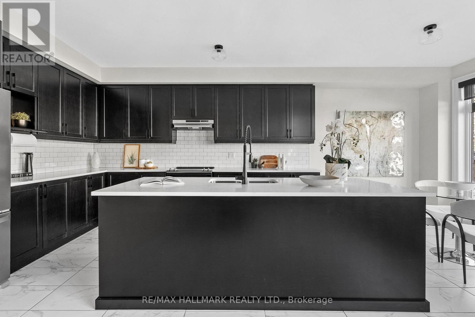 74 Prunella Crescent, East Gwillimbury, Ontario  L9N 0S7 - Photo 6 - N13118040