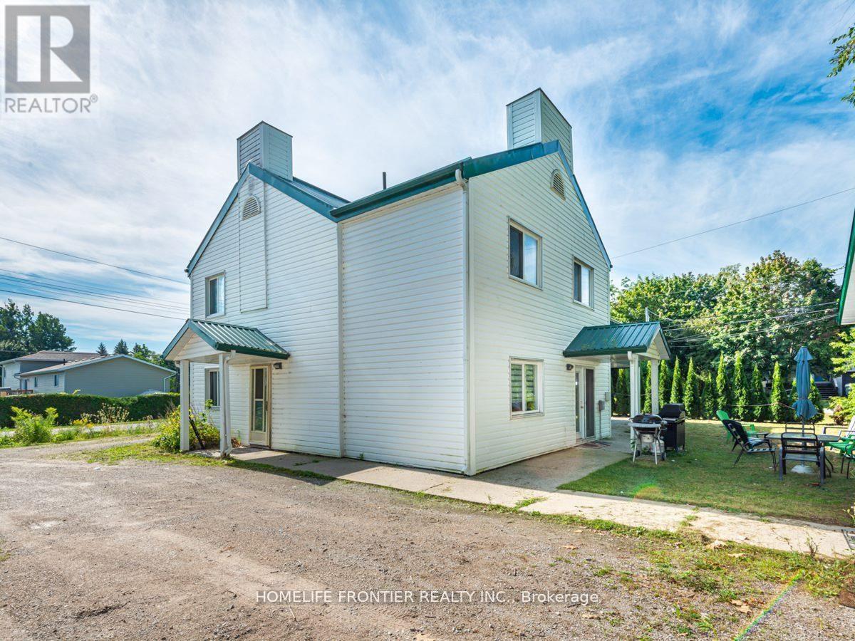 2 - 1015 Arnold Street, Innisfil, Ontario  L0L 1C0 - Photo 2 - N13118080