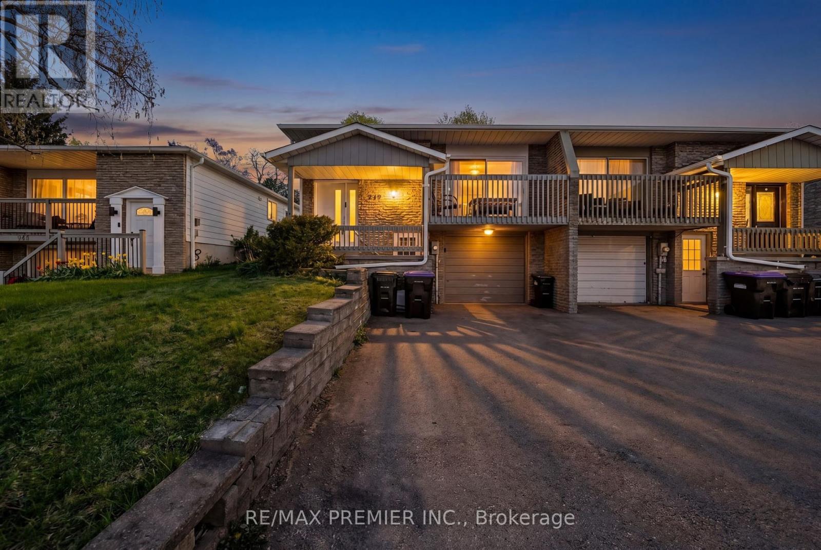249 Britannia Avenue, Bradford West Gwillimbury (Bradford), Ontario  L3Z 1A6 - Photo 1 - N13118136