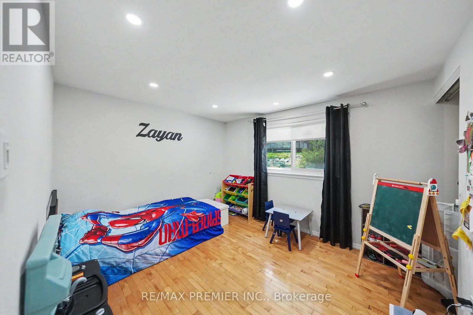 249 Britannia Avenue, Bradford West Gwillimbury (Bradford), Ontario  L3Z 1A6 - Photo 12 - N13118136