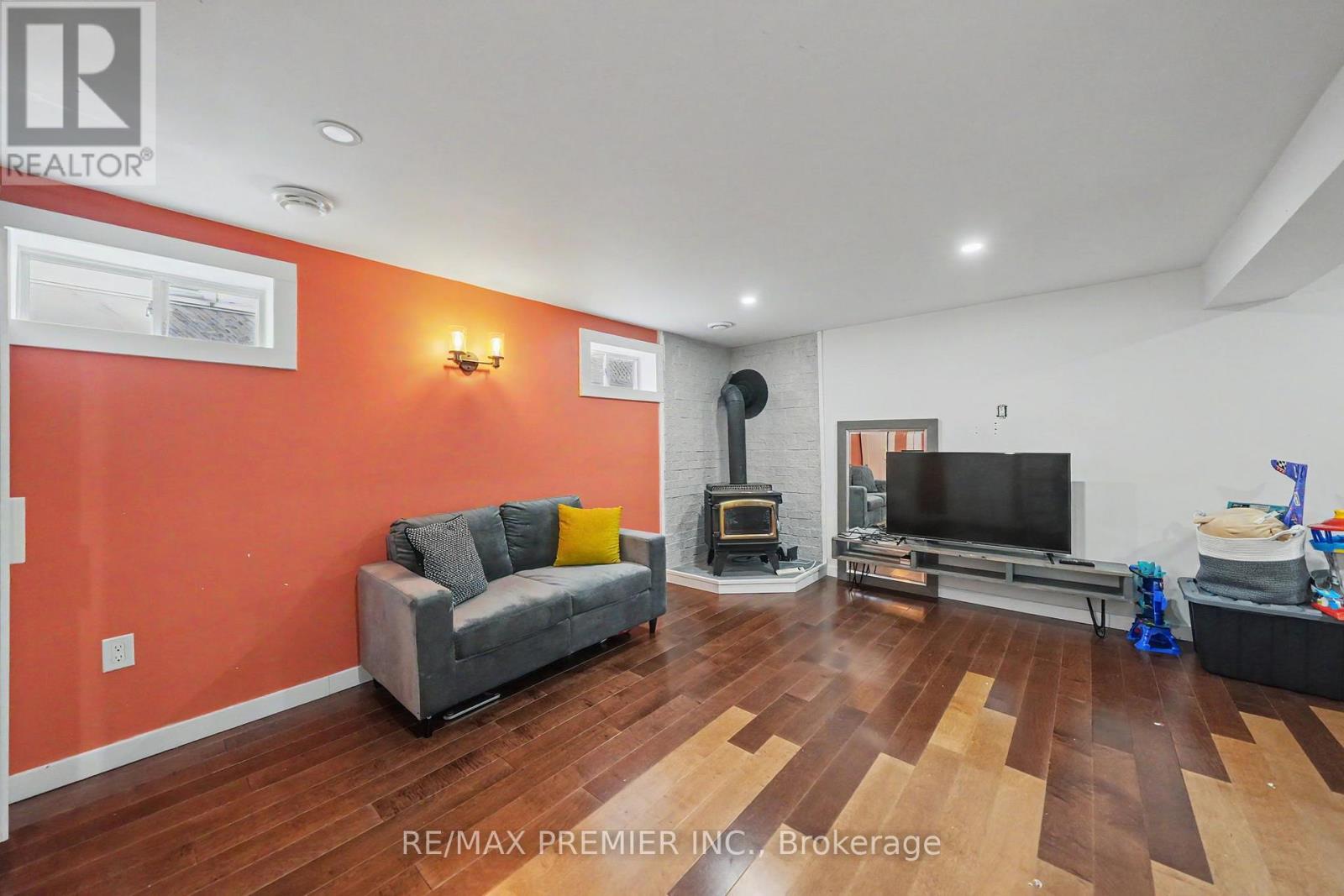 249 Britannia Avenue, Bradford West Gwillimbury (Bradford), Ontario  L3Z 1A6 - Photo 16 - N13118136
