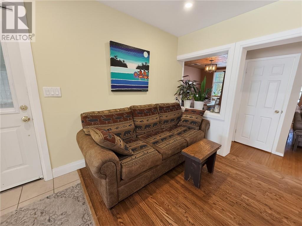 17 Phipps Street, Gore Bay, Ontario  P0P 1H0 - Photo 11 - 2126655