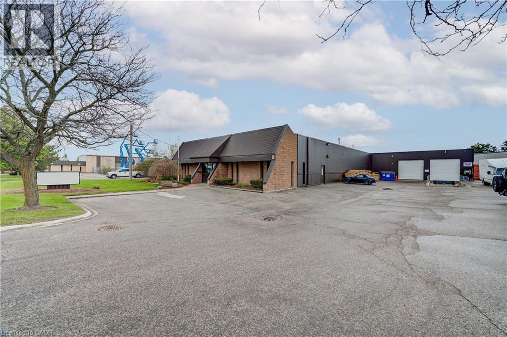 352 Sovereign Road, London, Ontario  N6M 1A8 - Photo 1 - 40829616