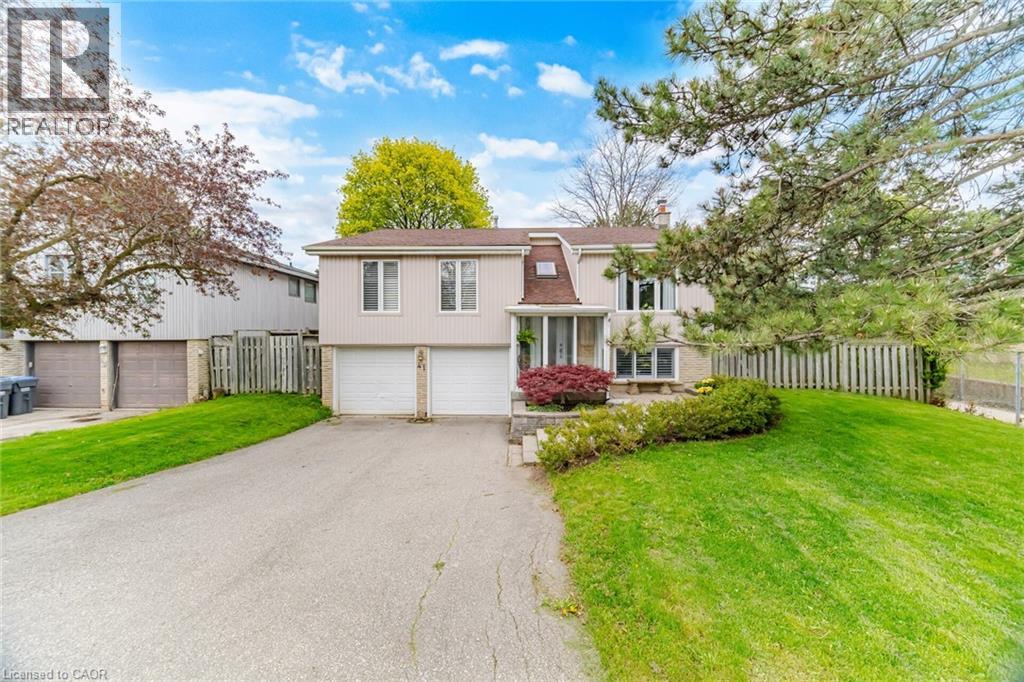 41 Plainsman Road, Mississauga, Ontario  L5N 1C4 - Photo 3 - 40829331