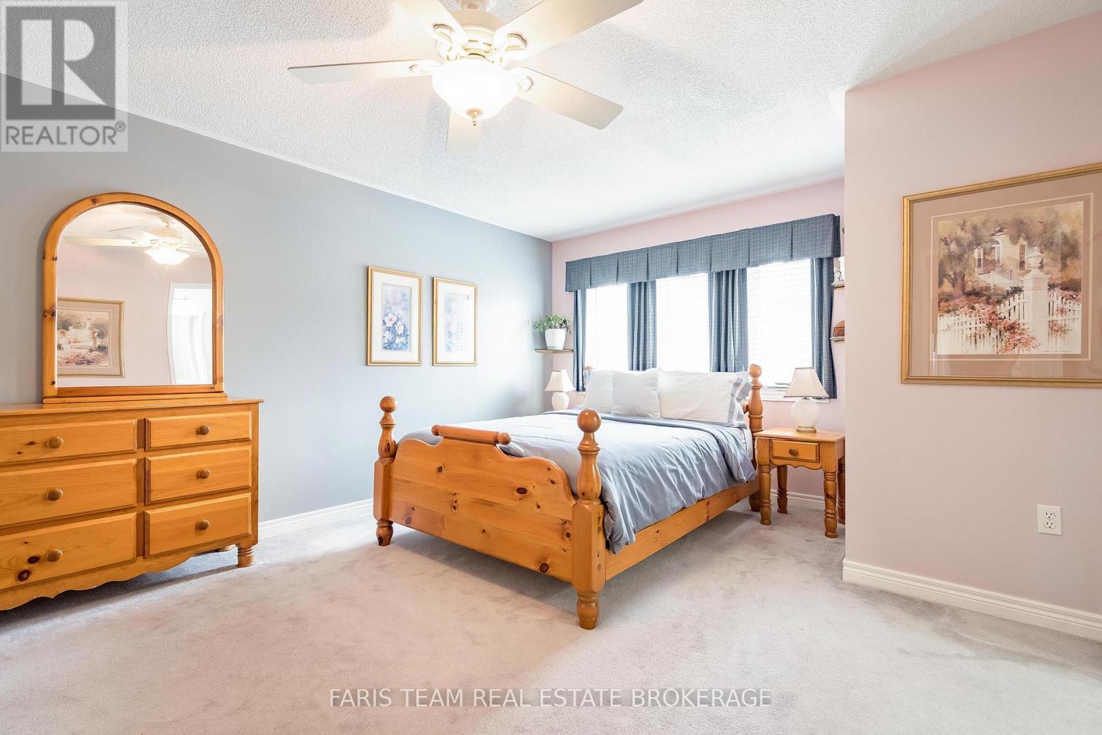 128 Holgate Street, Barrie (Allandale), Ontario  L4N 2T9 - Photo 21 - S13118112