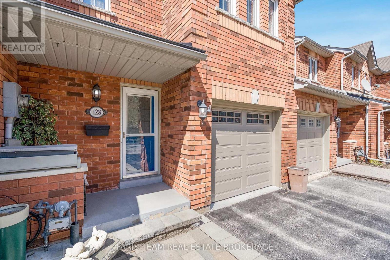 128 Holgate Street, Barrie (Allandale), Ontario  L4N 2T9 - Photo 5 - S13118112