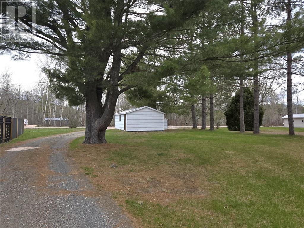 47 Gilbert, Alban, Ontario  P0M 1A0 - Photo 3 - 2127712