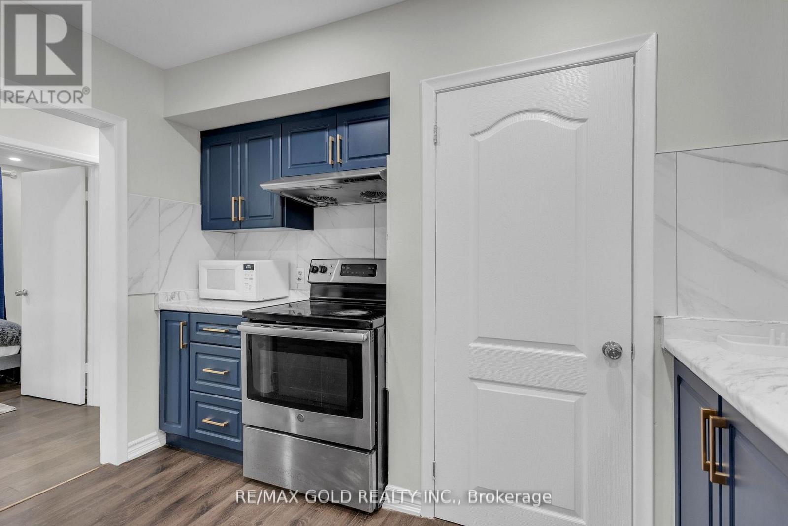 462 Samford Place, Oakville, Ontario  L6L 4E8 - Photo 12 - W13117988