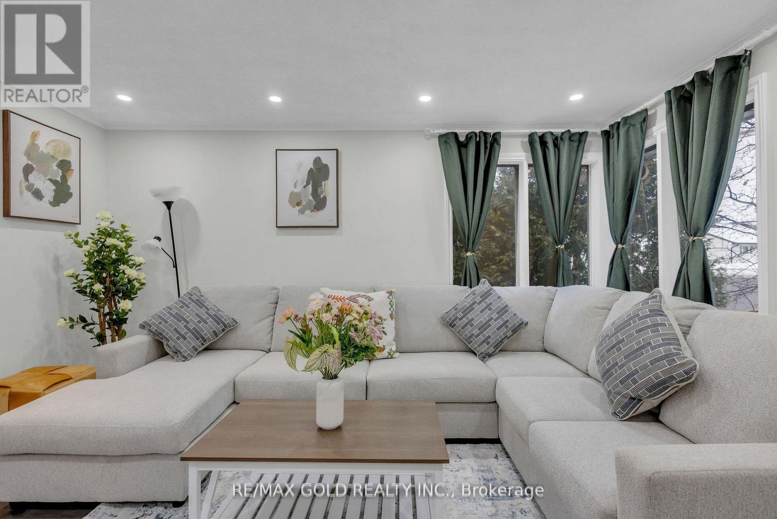 462 Samford Place, Oakville, Ontario  L6L 4E8 - Photo 7 - W13117988