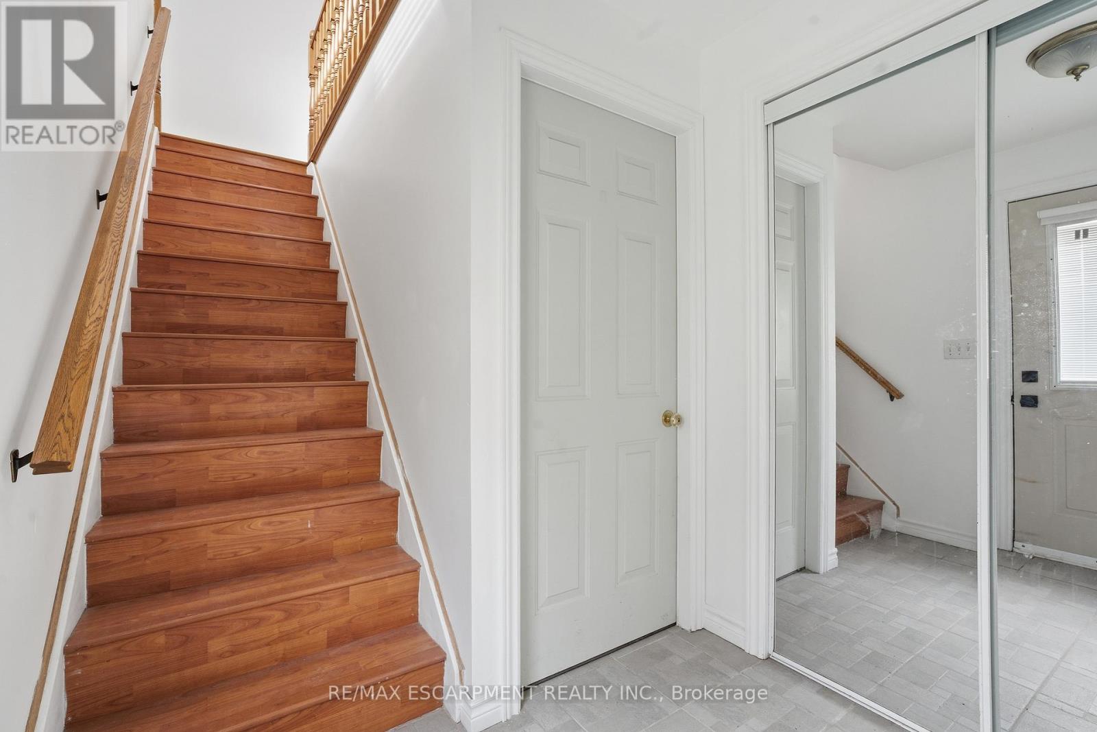 Garage Upper - 1049 Glencairn Avenue, Toronto, Ontario  M6B 2B1 - Photo 4 - W13118008