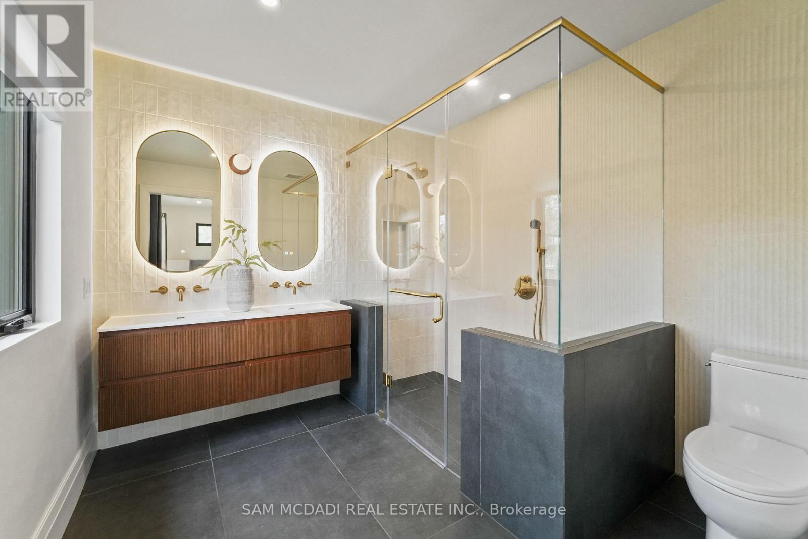 130 Lake Promenade, Toronto, Ontario  M8W 1A5 - Photo 22 - W13118032
