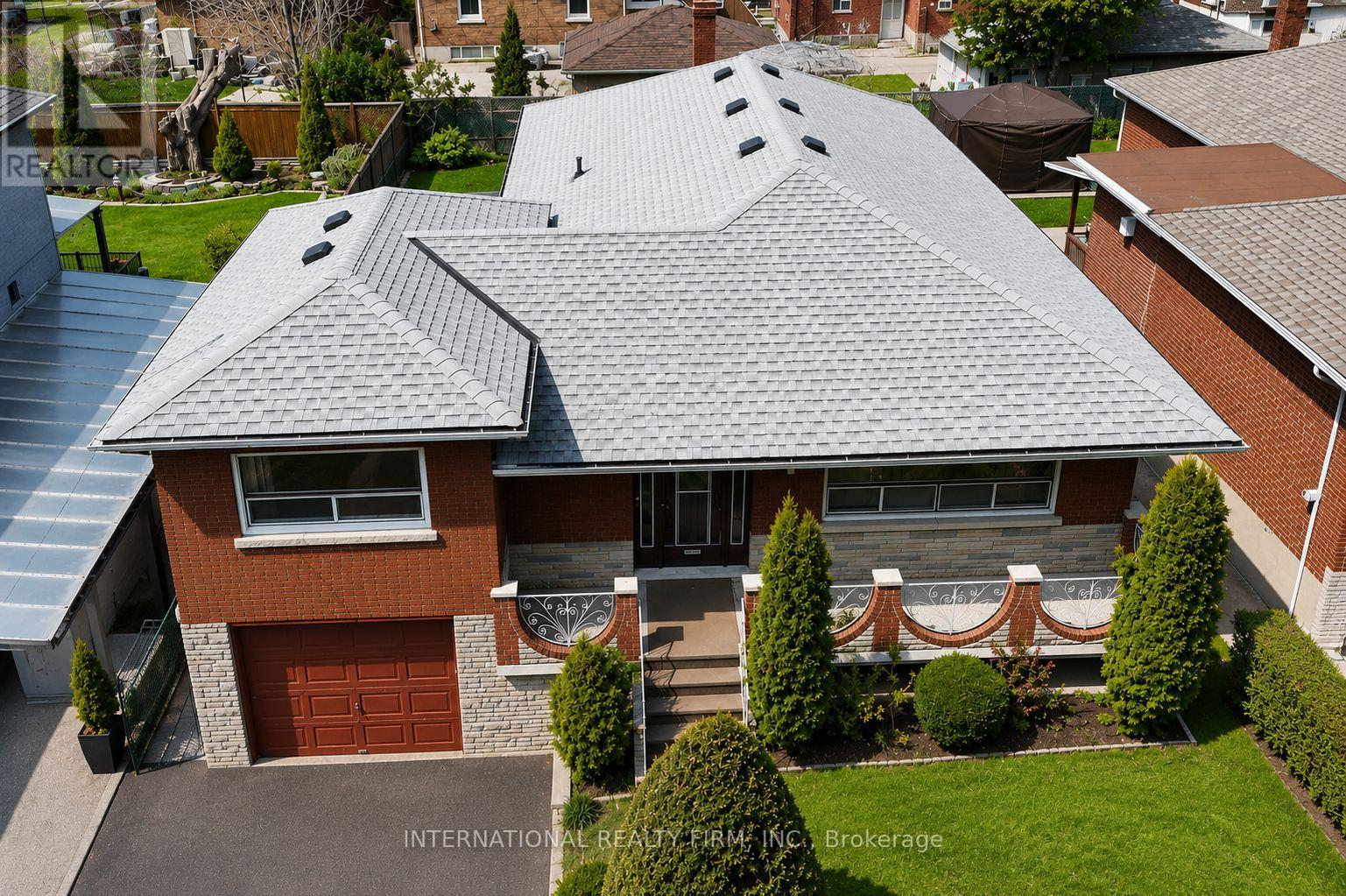 24 Morgan Avenue, Toronto, Ontario  M8Y 2Z8 - Photo 2 - W13118072