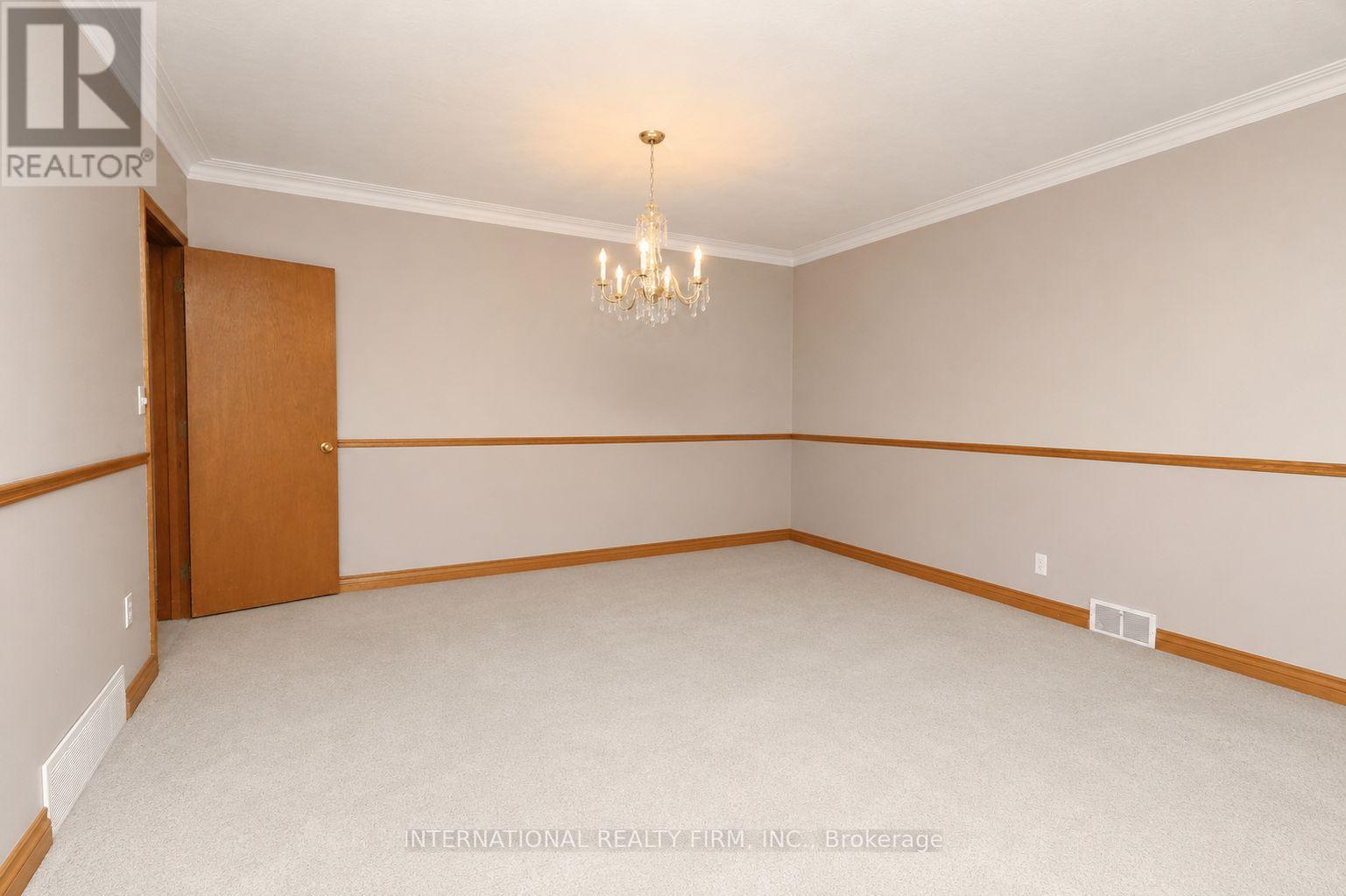 24 Morgan Avenue, Toronto, Ontario  M8Y 2Z8 - Photo 8 - W13118072