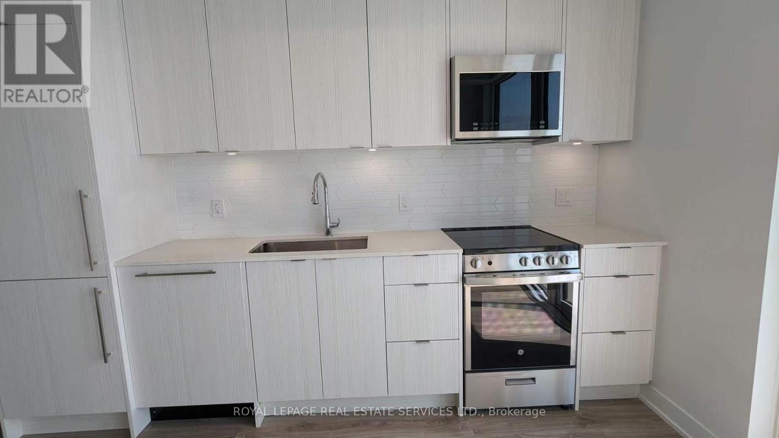 809 - 4130 Parkside Drive, Mississauga, Ontario  L5B 3M8 - Photo 4 - W13118090