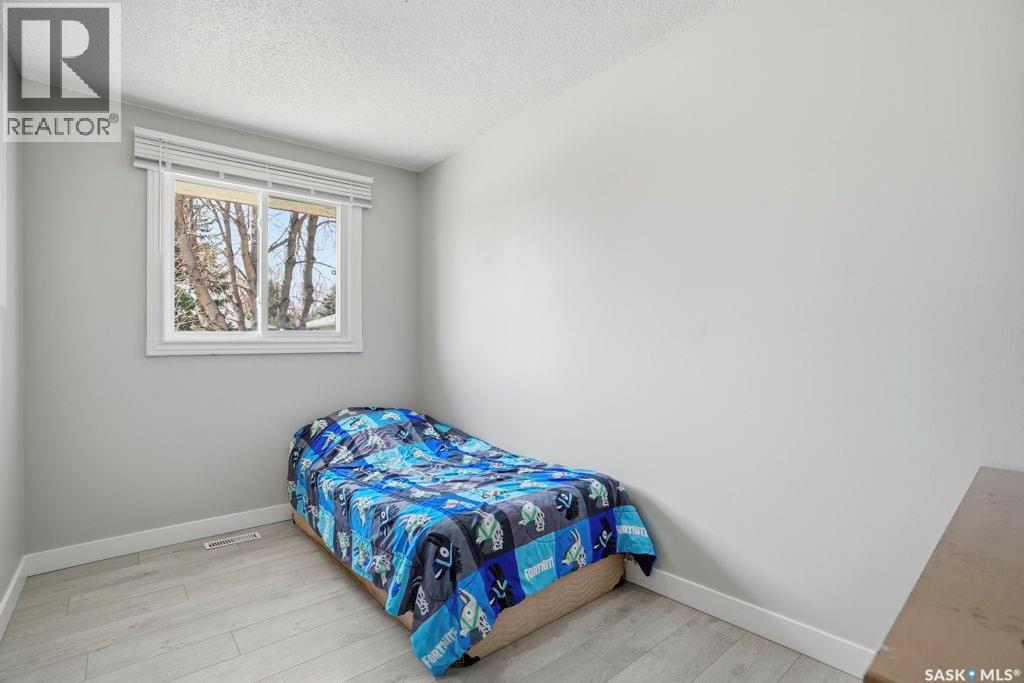 38 Cartier Crescent, Saskatoon, Saskatchewan  S7L 4L7 - Photo 11 - SK035696